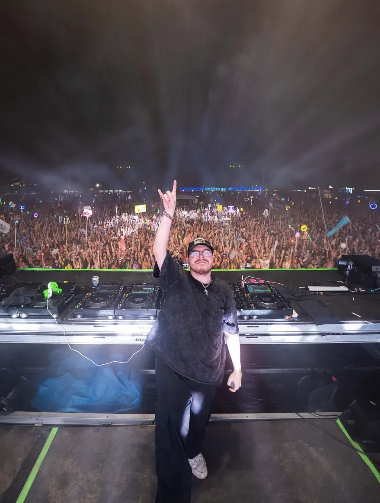 Ray Volpe tickets